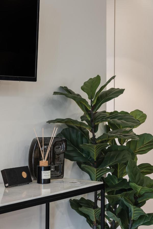 Casa Boma Lisboa - Brighting Apartment With Spacious Terrace - Alvalade III Bagian luar foto